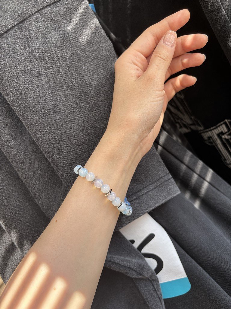 Браслет из опалита