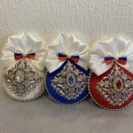 Новогодние медальоны в цвете Российского триколора