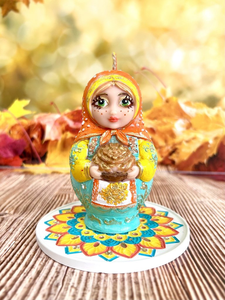 Свеча «МАТРЕШКА С КАРАВАЕМ»