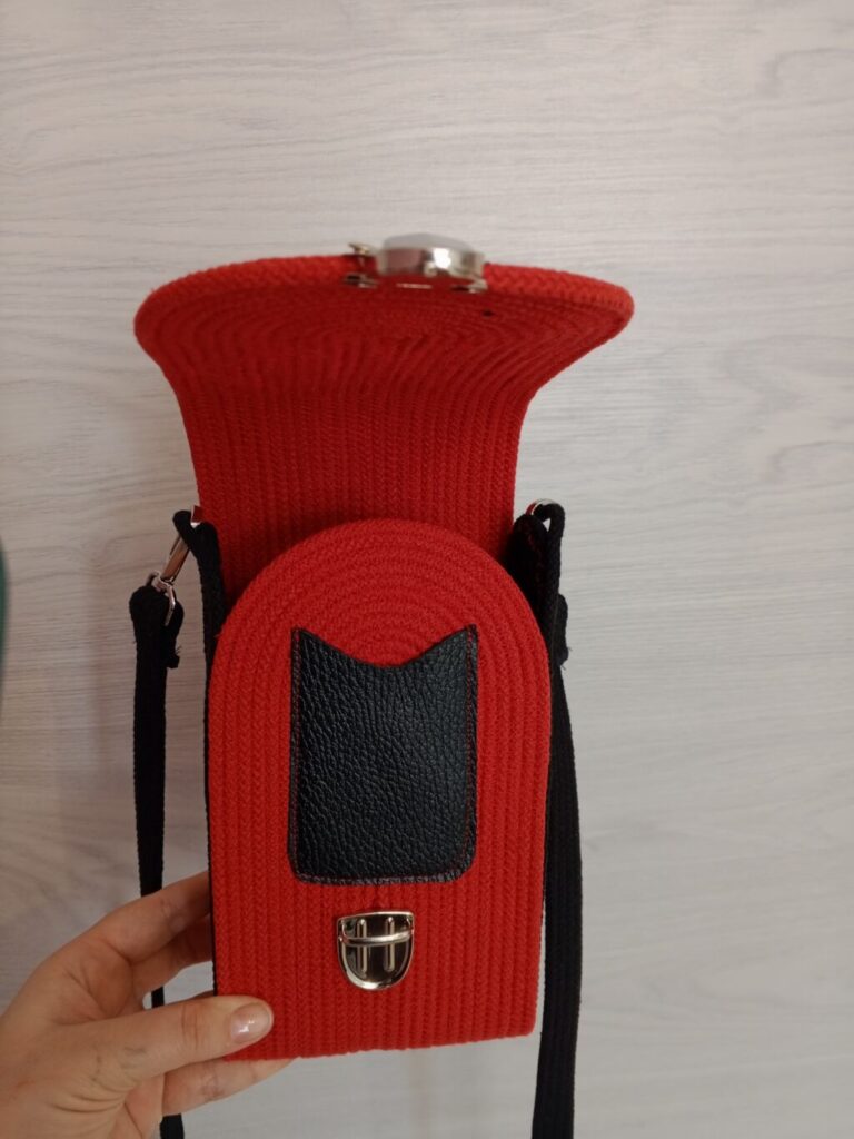 Сумочка для телефона