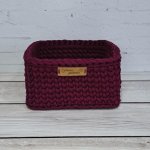Корзинка квадратная из трикотажной пряжи