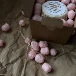 Свеча, которая пахнет карамельным попкорном