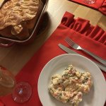 Столовая салфетка с рюшами красная