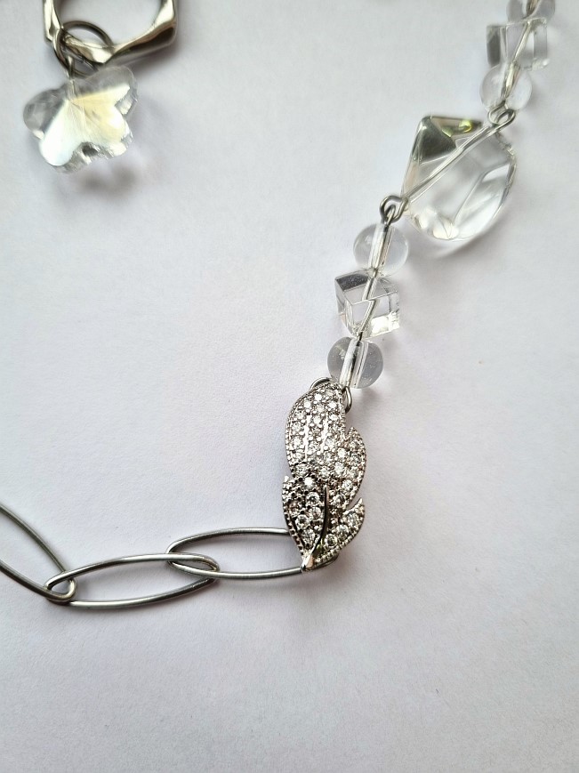 Колье горный хрусталь и фианиты