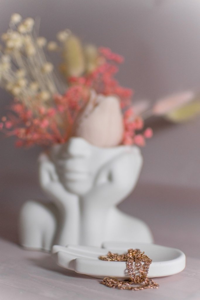 Кашпо с сухоцветами