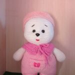 Белый медвежонок