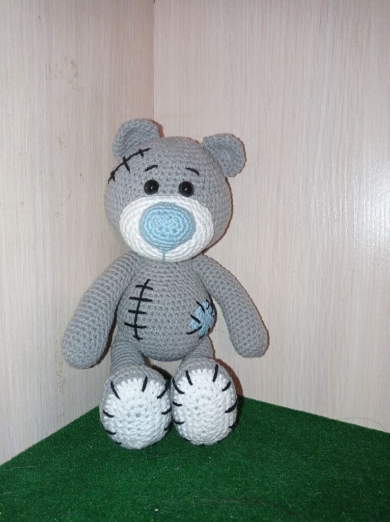 Медвежонок с заплатками