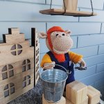 Вязаная игрушка ручной работы Бегемот-строитель, Подарок для ребёнка и декор