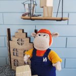 Вязаная игрушка ручной работы Бегемот-строитель, Подарок для ребёнка и декор