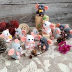 Вязаная игрушка Маленькая вязаная мышка — брелок, талисман, «карманный психолог»