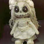 Кукла белая