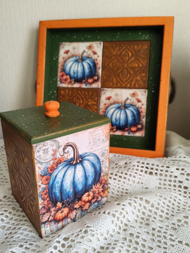 Поднос с плитками