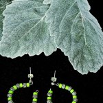 Серьги гвоздики с элементами квиллинг.