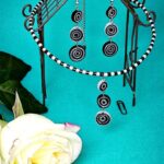 Комплект украшений квиллинг.