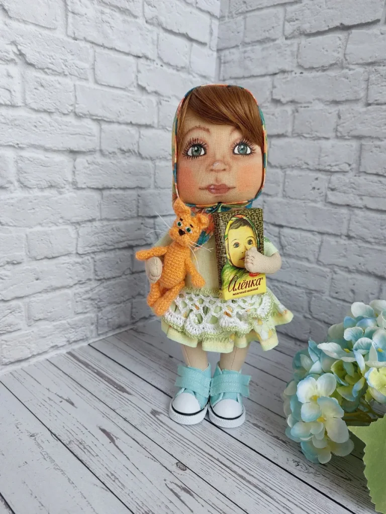 Кукла Алёнка