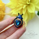 Брошь ручной работы «Мушка»