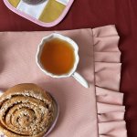 Столовая салфетка с рюшами розовая