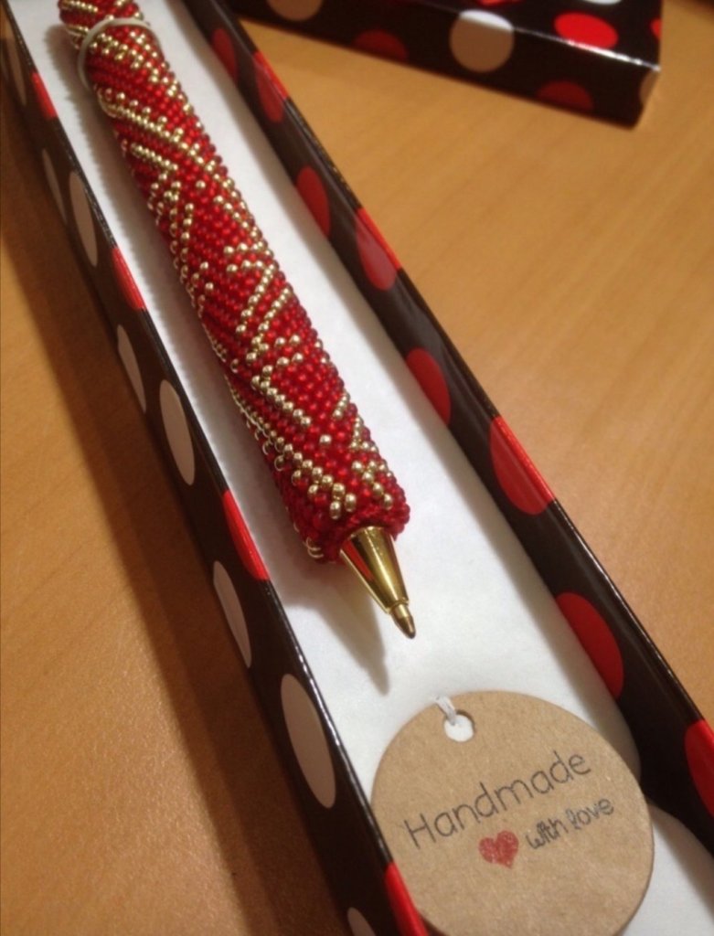 Ручка из бисера