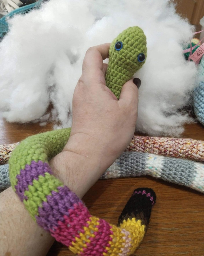 Змеи вязаные