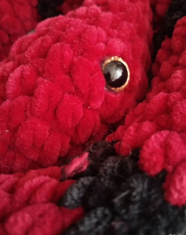 Змея плюшевая