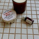 Свеча, которая пахнет ванилью и сливками