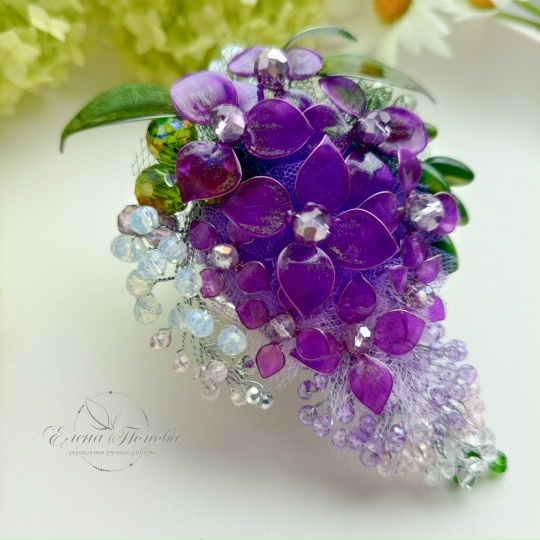 Брошь хрустальная нежность