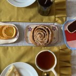 Столовая салфетка с рюшами желтая