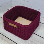 Корзинка квадратная из трикотажной пряжи