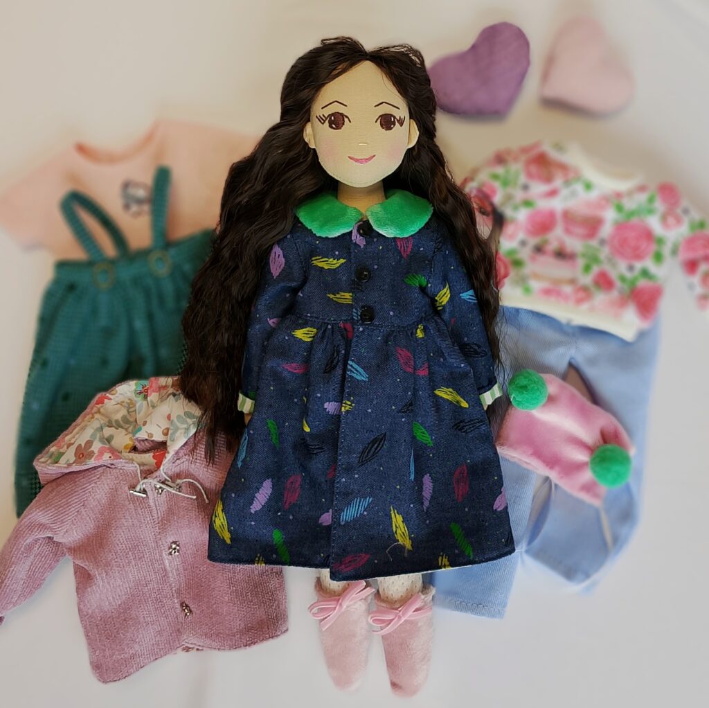Кукла с одеждой 💖