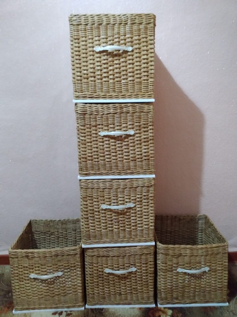 Короб в нишу для хранения вещей