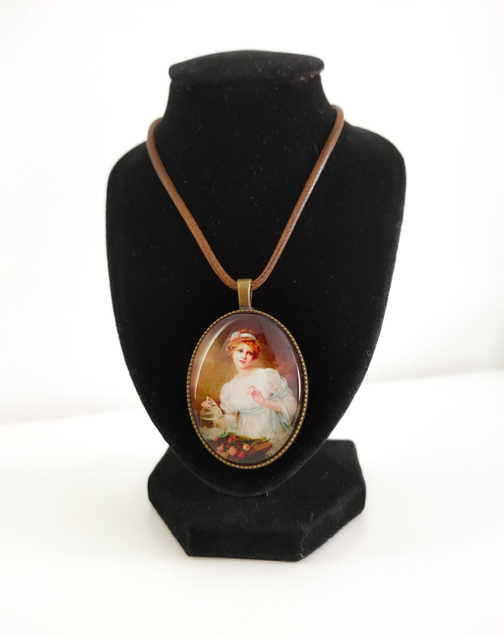 Кулон-подвеска «Девушка с клеткой»