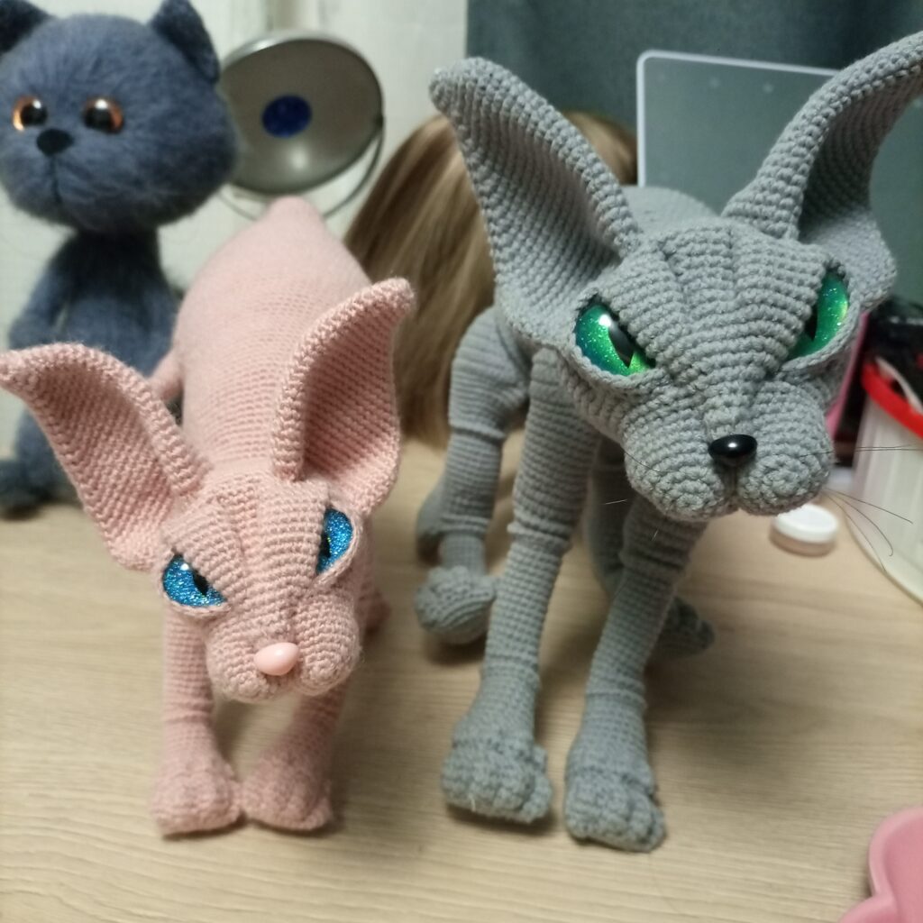 Сфинкс вязаный