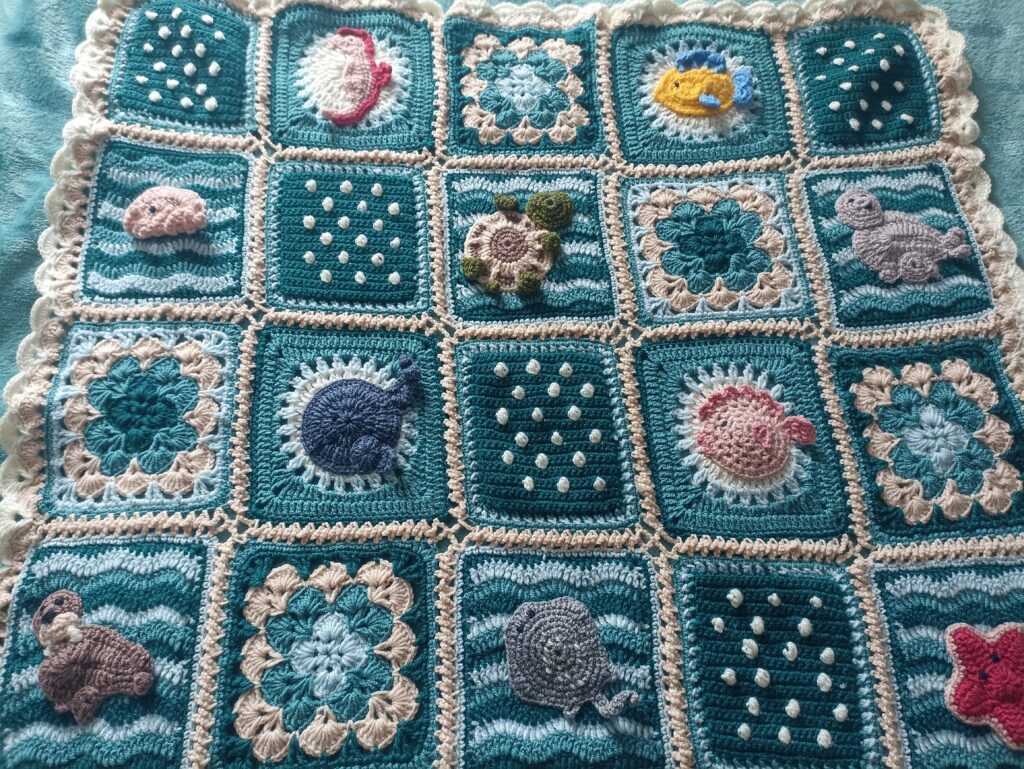 Детский плед «Морской» ручной работы