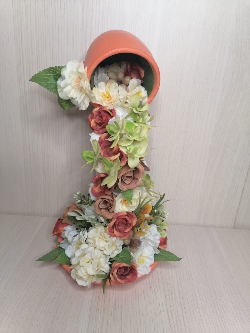 Парящая чашка