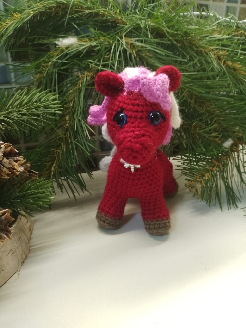 Вязанная лошадка