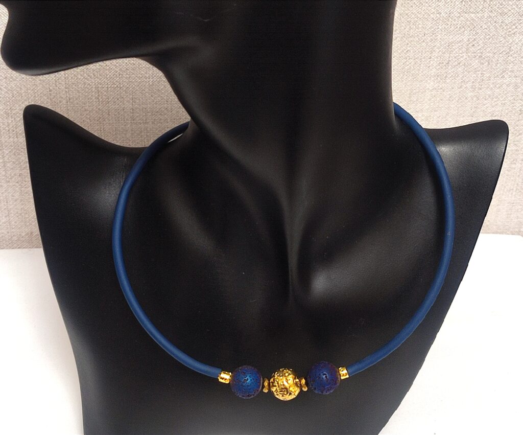 Чокер с лавой