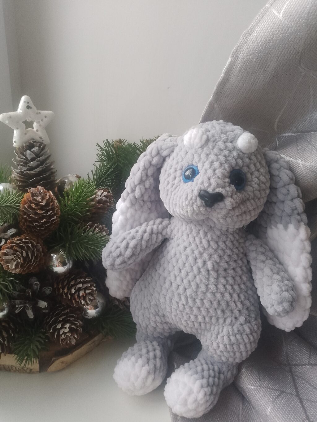 Плюшевый зайка Пушок