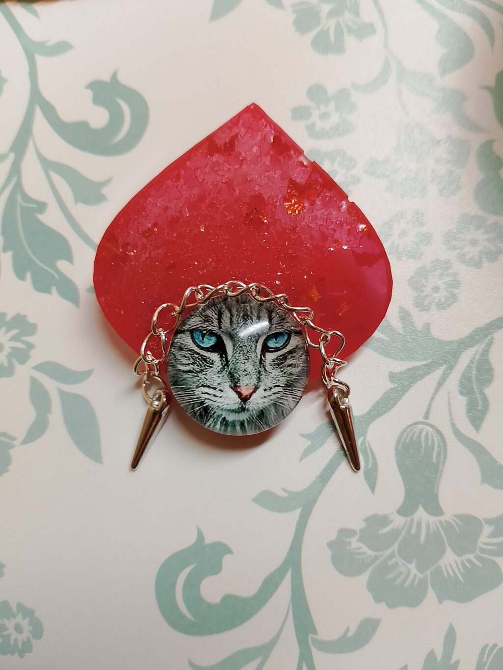 Брошь Красотка в кокошнике