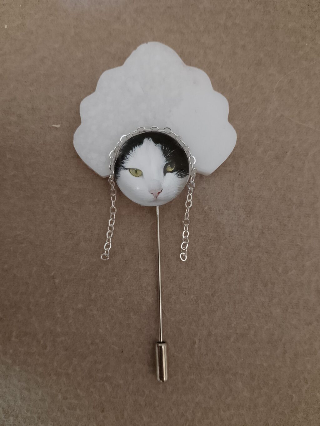 Брошь Красотка в кокошнике