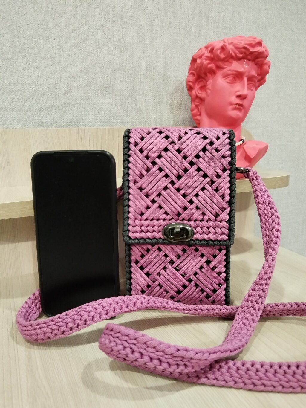 Плетёная сумка кросс боди