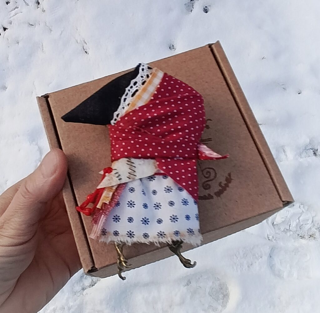 Броши сова и вороны