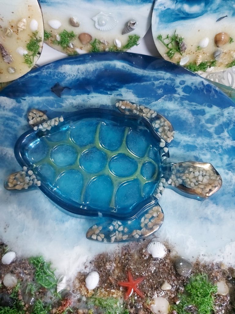 Поднос «Черепаха» светится в темноте