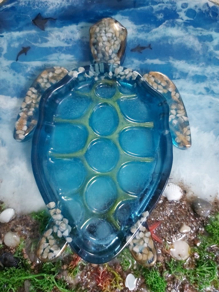 Поднос «Черепаха» светится в темноте