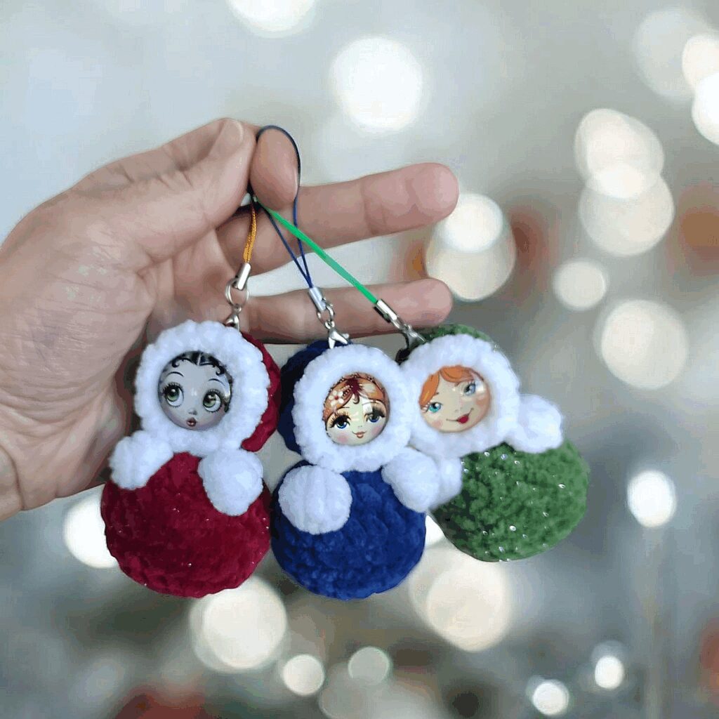 Елочные игрушки,куклы неваляшки,Новогоднее укарашение