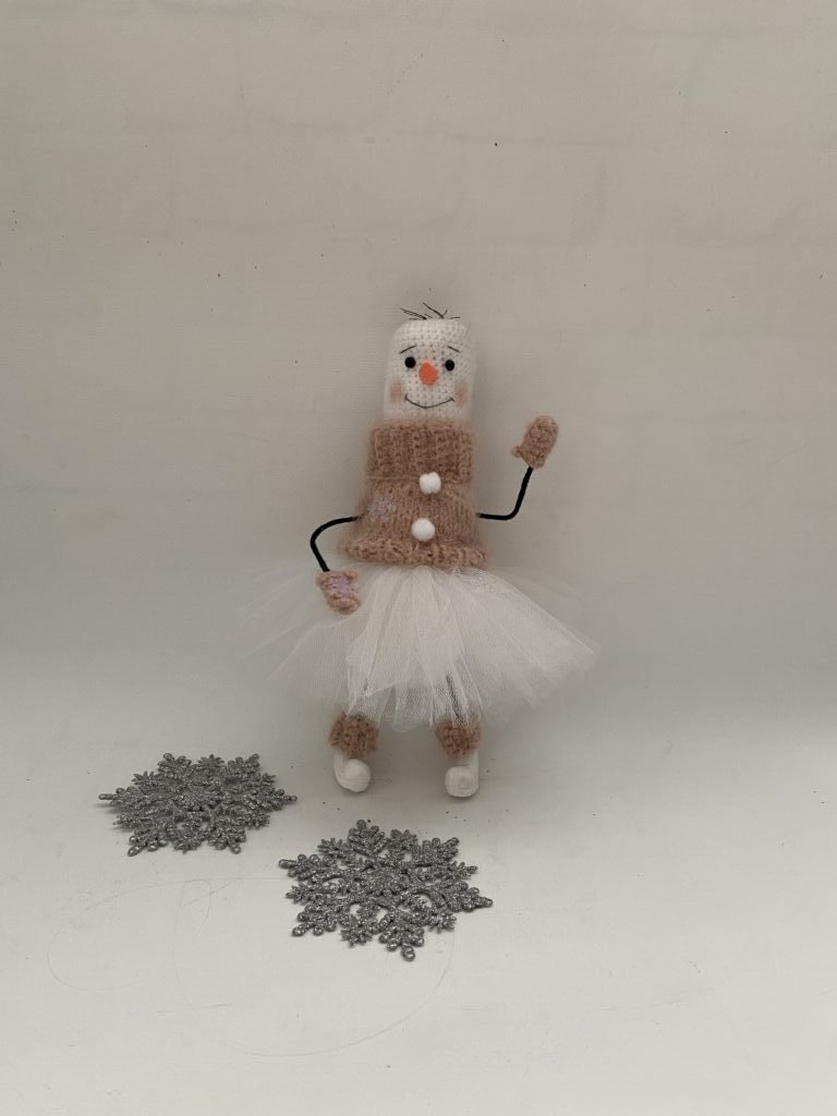 Снегодевица