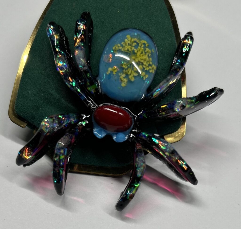 Брошь Паук ДРАКУЛА.