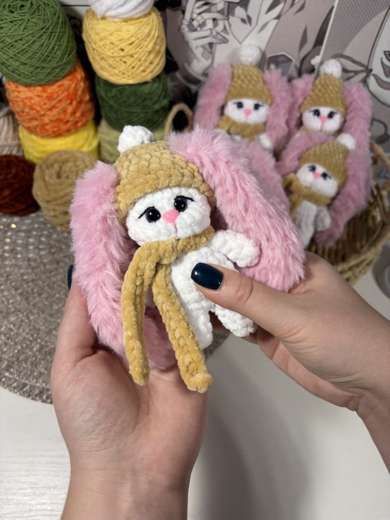 Зайка с пушистыми ушками