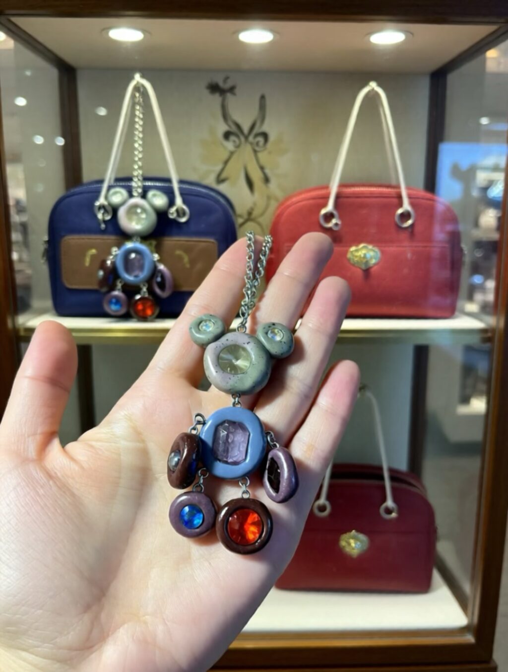 Брелоки в стиле Lili Archive