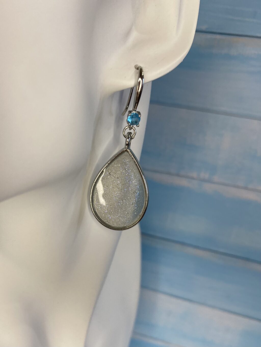 Серьги из УФ глины