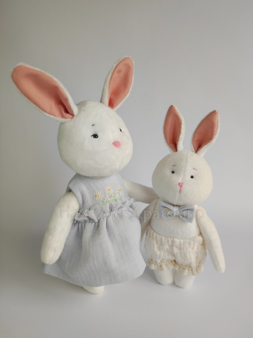 Мягкие игрушки Зайка с Зайчонком